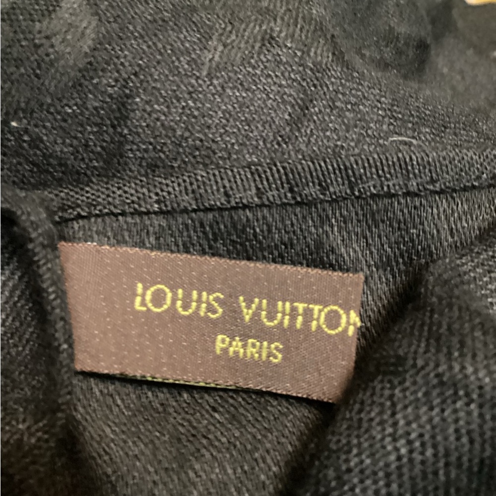 Louis Vuitton Monogram Scarf - Picture 3 of 4